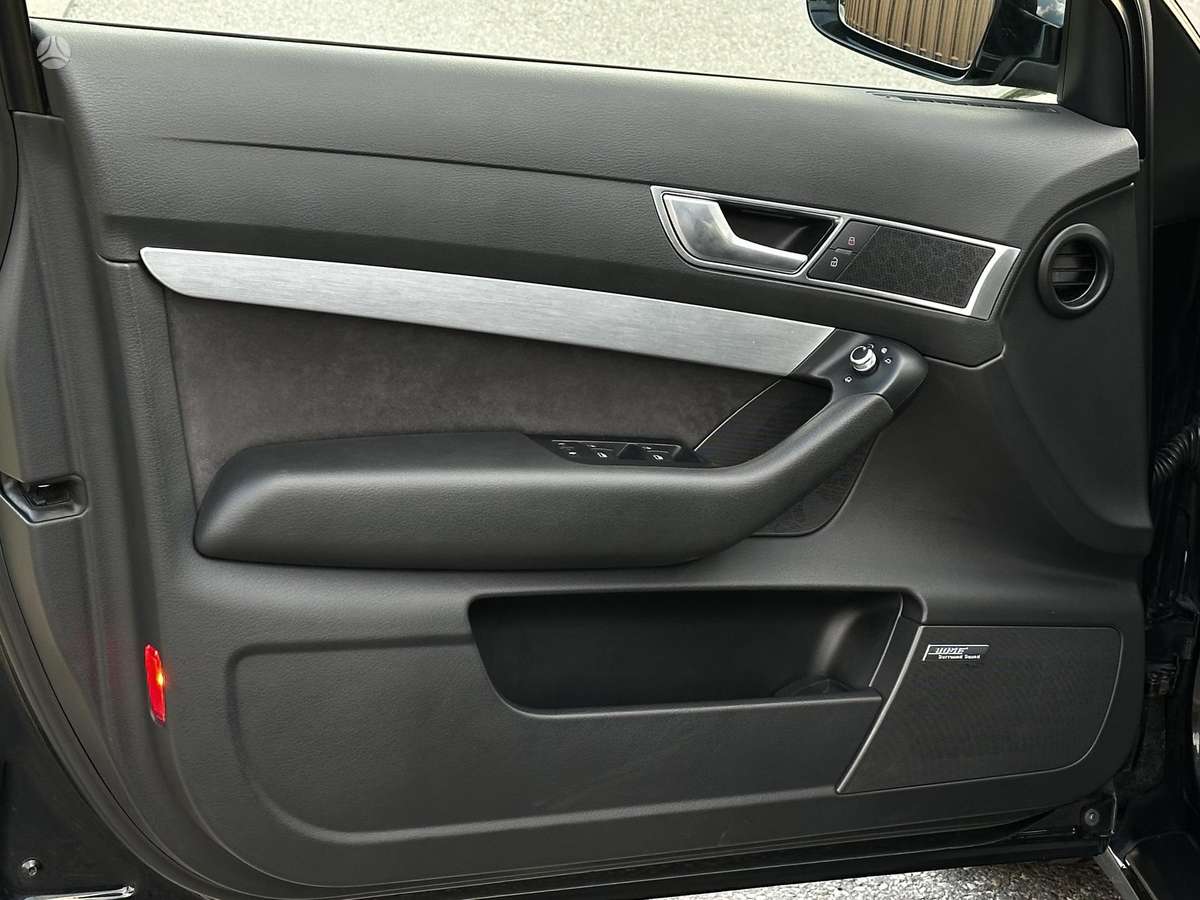Audi A6, 3.0 l., mpv / minivan