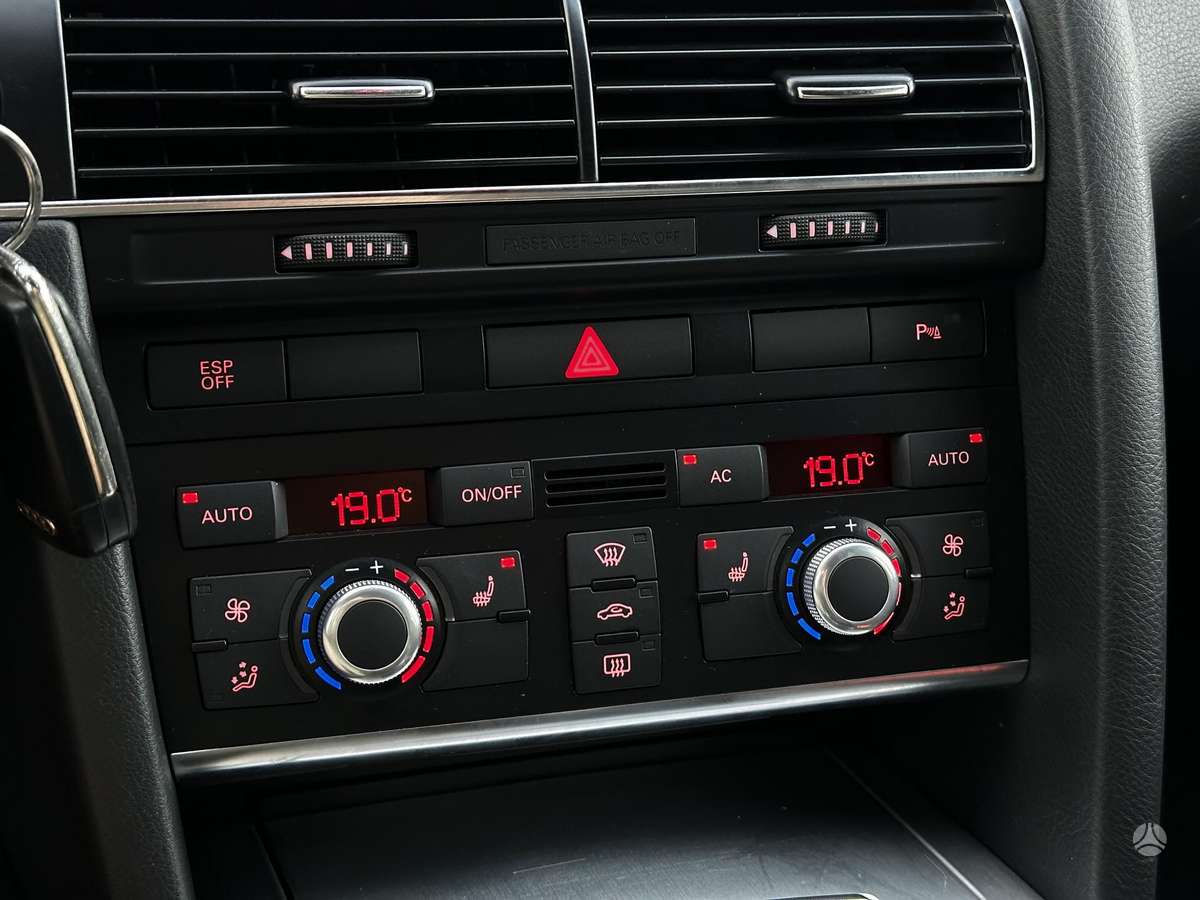 Audi A6, 3.0 l., mpv / minivan
