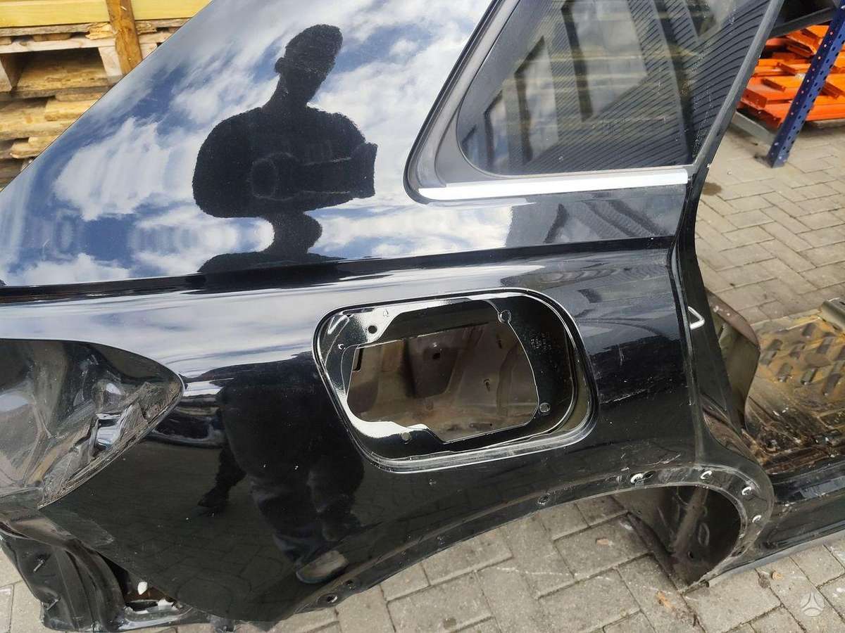 Audi Q4 e-tron dangtis (priekinis, galinis)