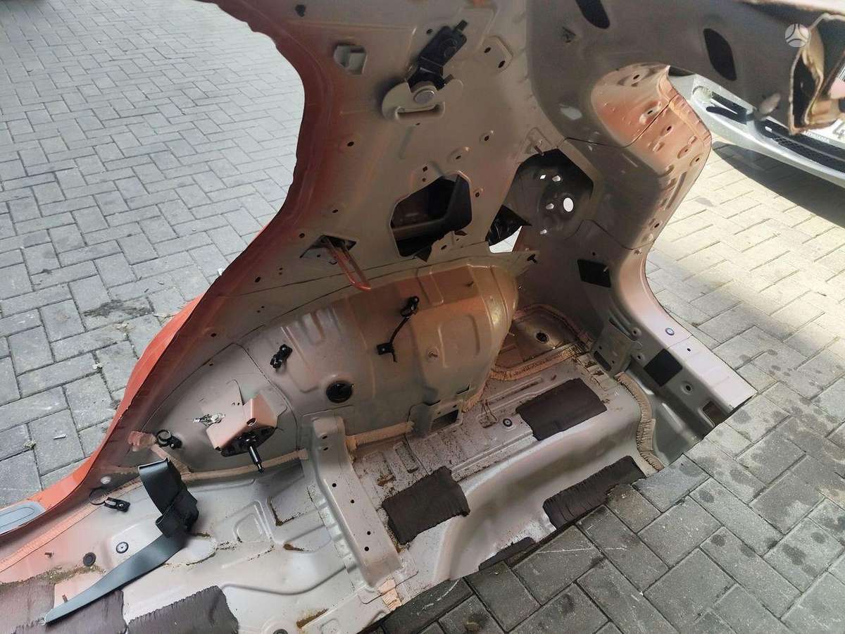 Kia EV3 dangtis (priekinis, galinis)