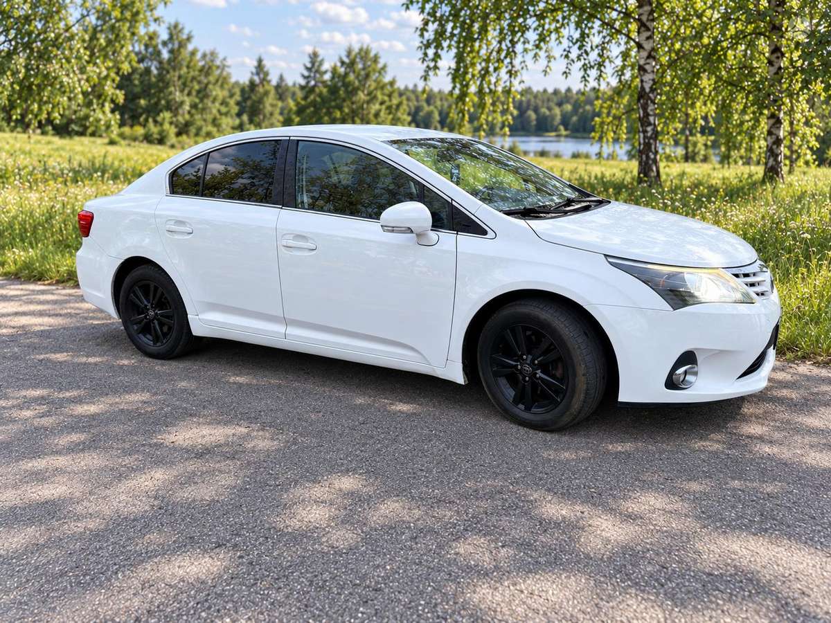 Toyota Avensis - 5