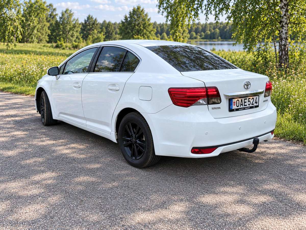 Toyota Avensis - 6