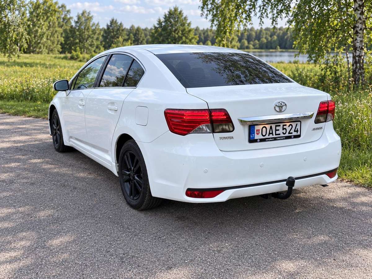 Toyota Avensis - 7