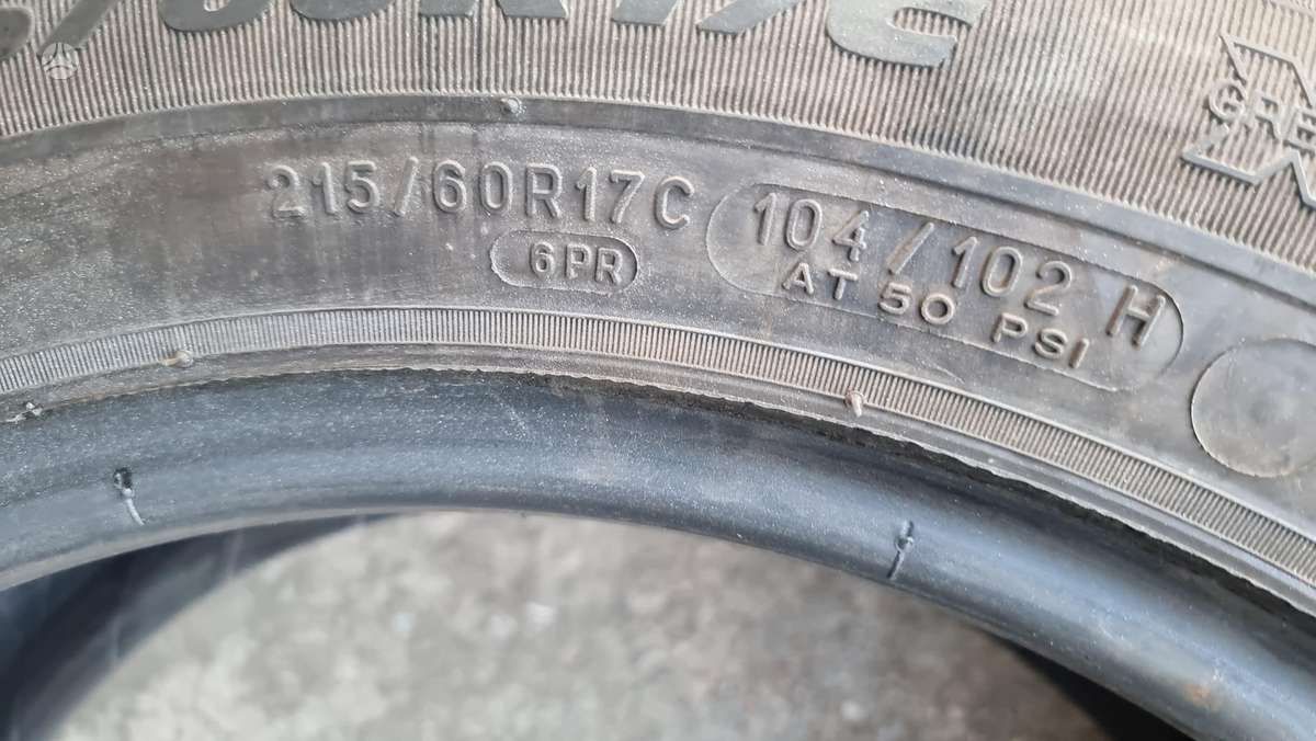 Michelin Agilis, летние 215/60 R17
