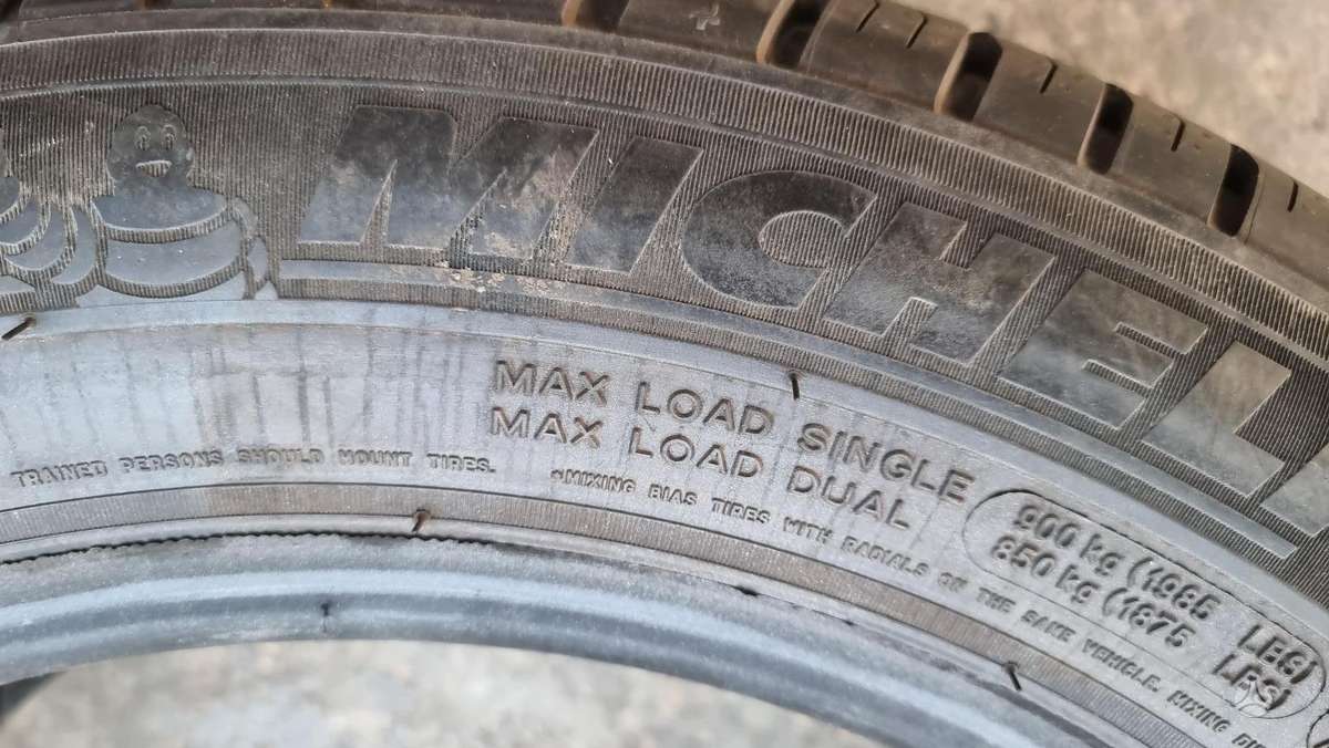 Michelin Agilis, летние 215/60 R17