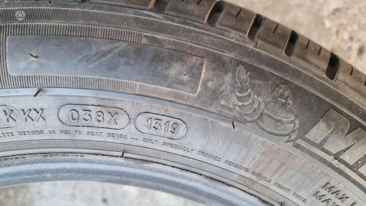 Michelin Agilis, vasarinės 215/60 R17