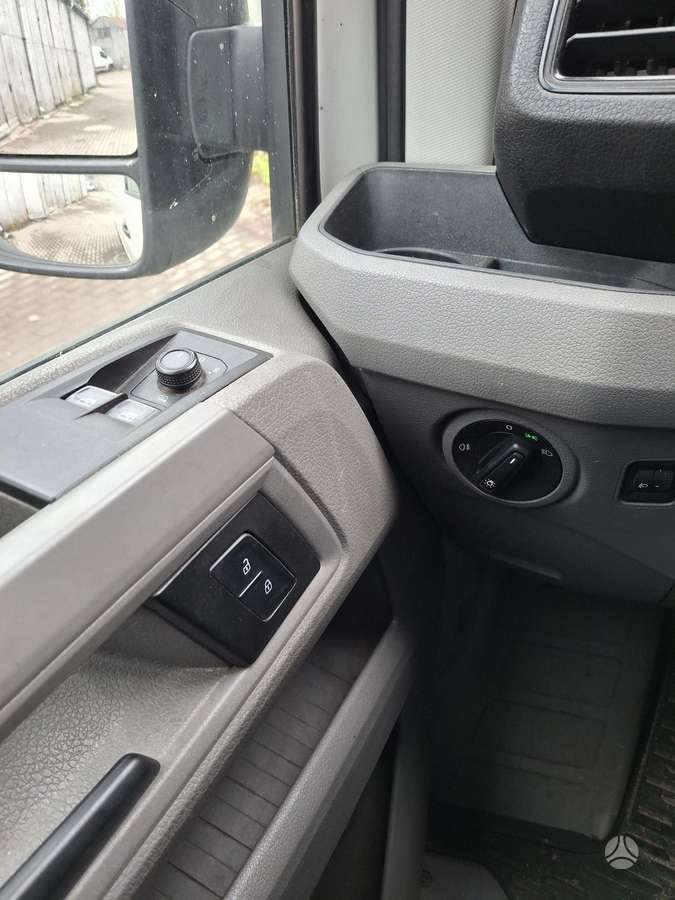 Volkswagen Crafter - 9