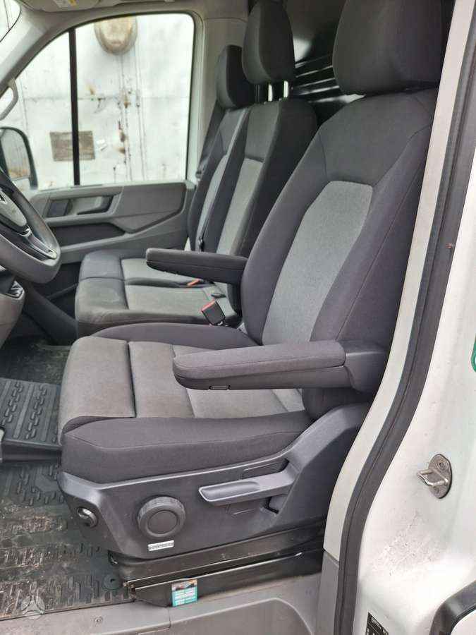 Volkswagen Crafter - 11