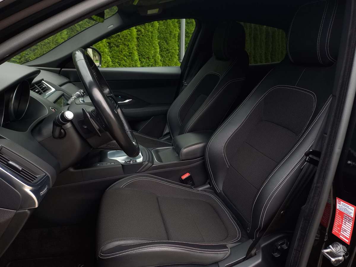 Jaguar E-Pace, 2.0 l., Внедорожник / Кроссовер