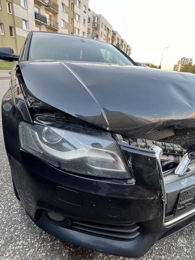 Audi A4, 2.0 l., Универсал