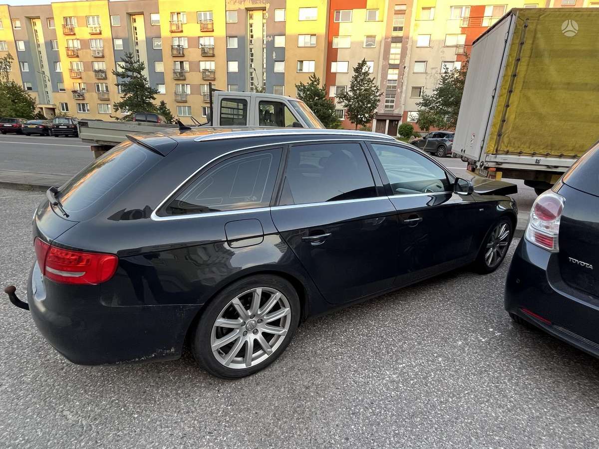 Audi A4, 2.0 l., Универсал