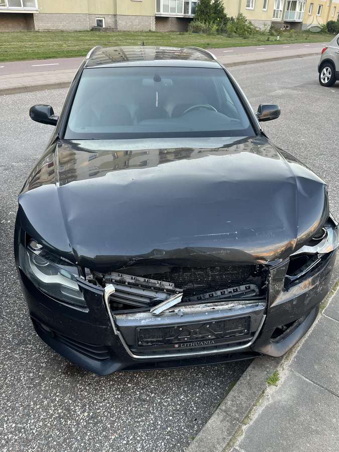 Audi A4, 2.0 l., Универсал