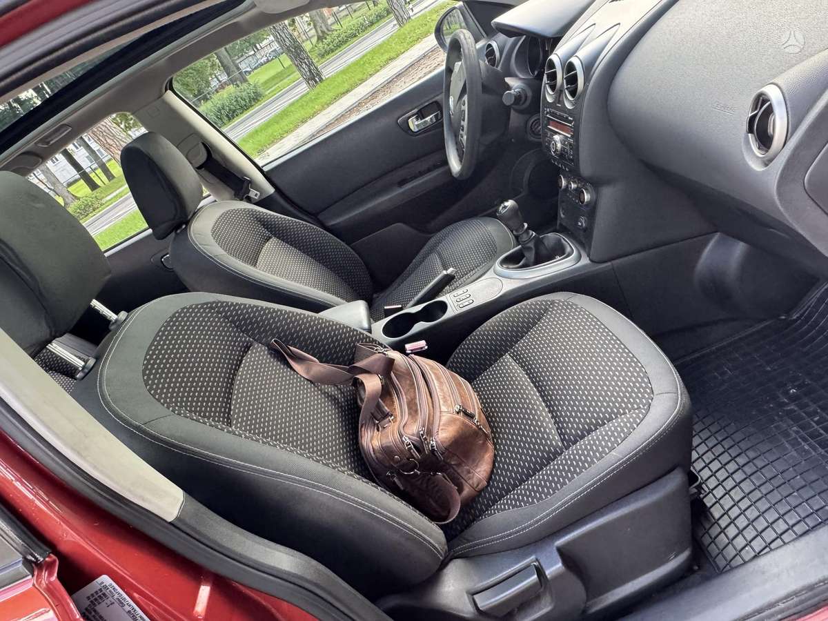 Nissan Qashqai - 12