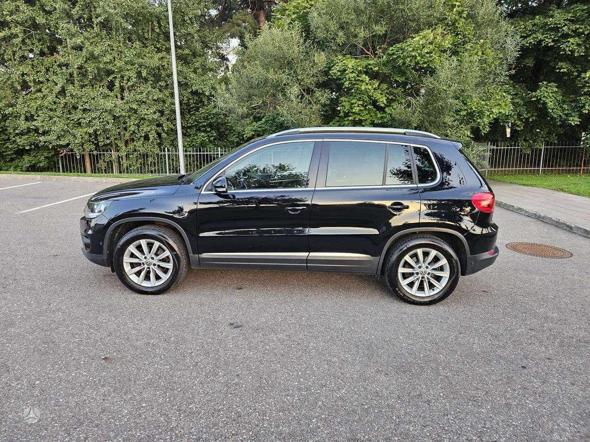 Volkswagen Tiguan - 2