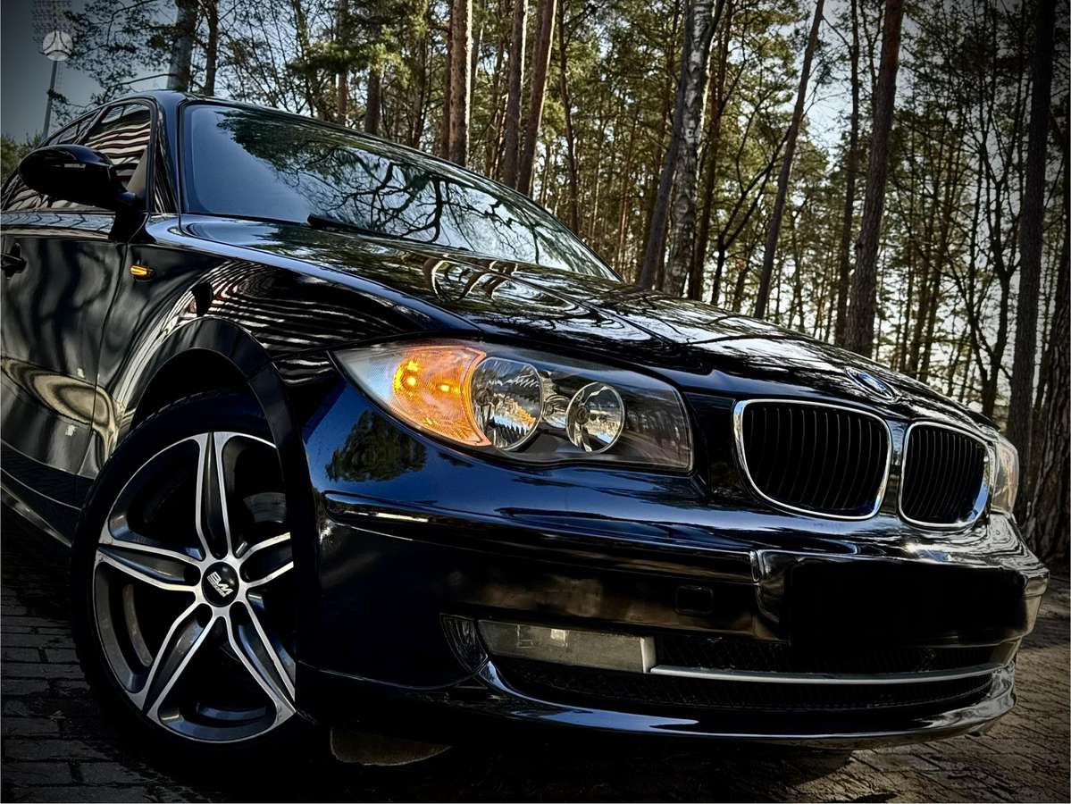 BMW 118, 2.0 l., hatchback