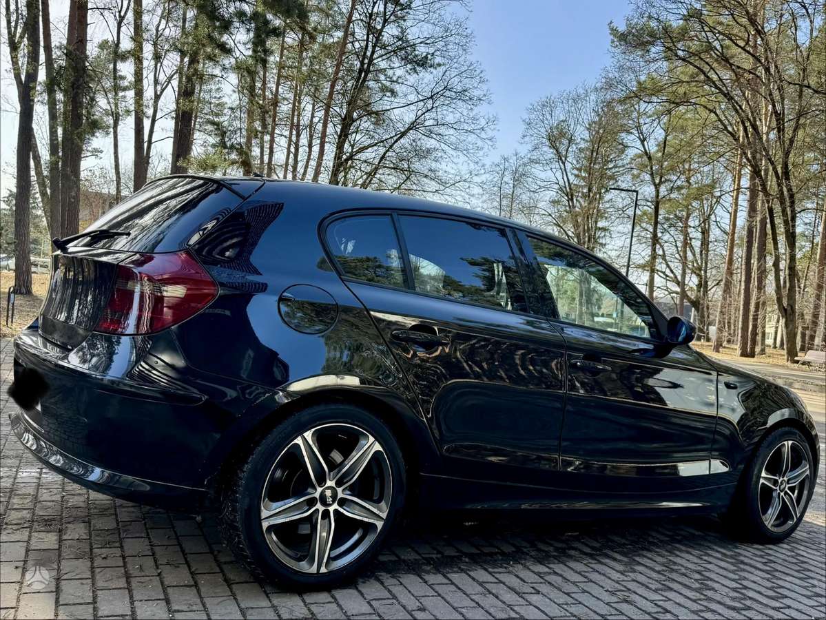 BMW 118, 2.0 l., Хэтчбек
