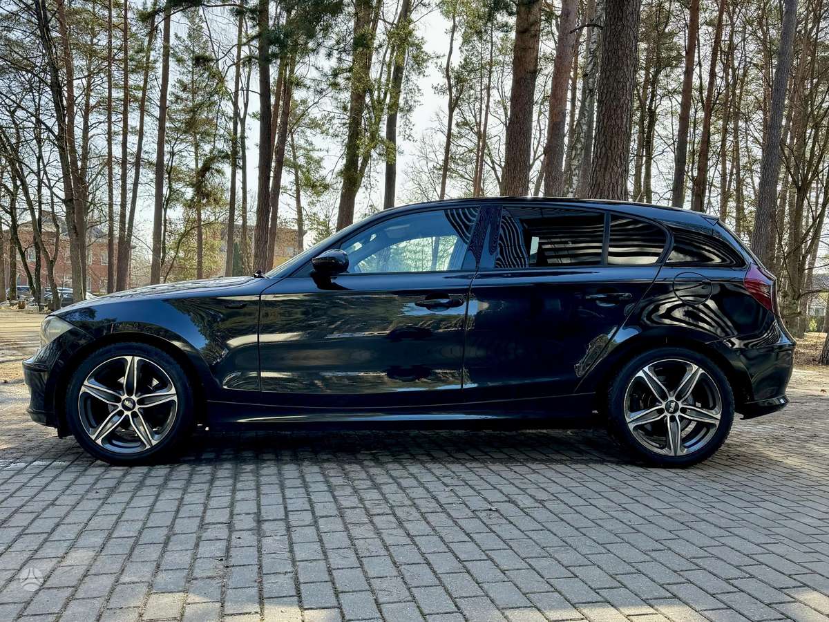 BMW 118, 2.0 l., Хэтчбек