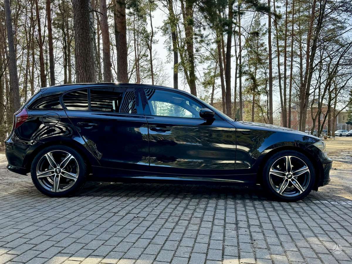 BMW 118, 2.0 l., hatchback