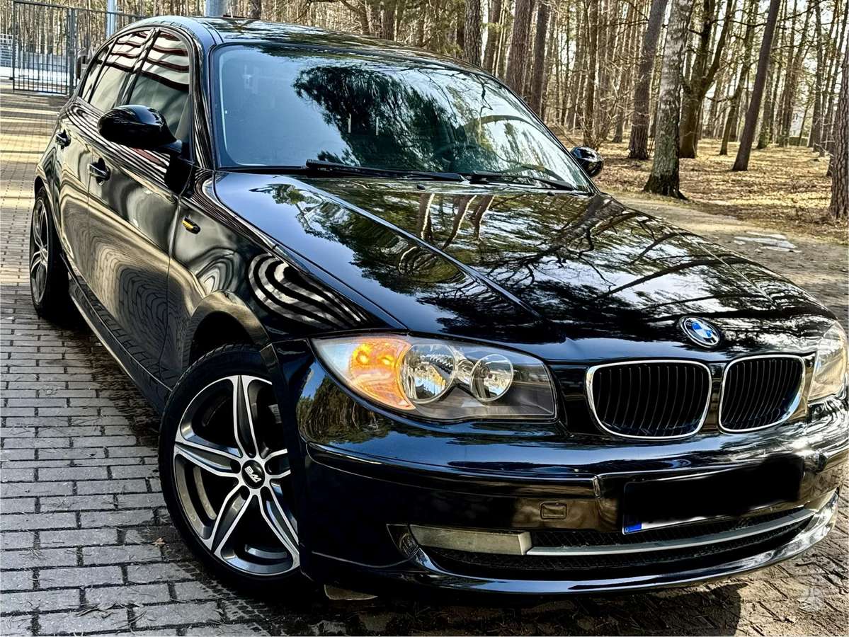 BMW 118, 2.0 l., hatchback