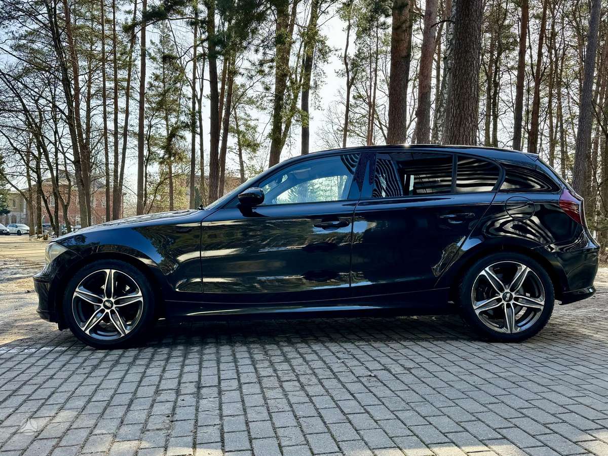 BMW 118, 2.0 l., Хэтчбек