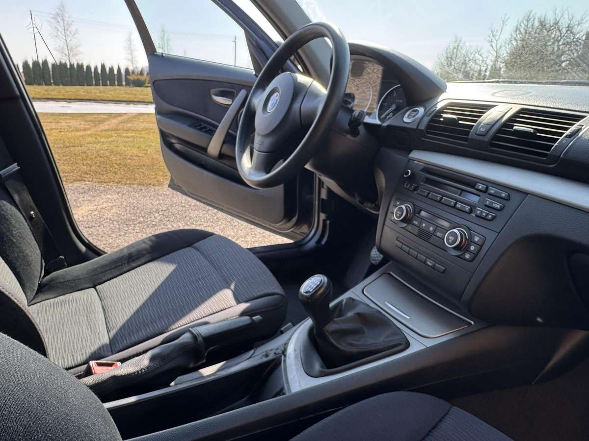 BMW 118, 2.0 l., Хэтчбек