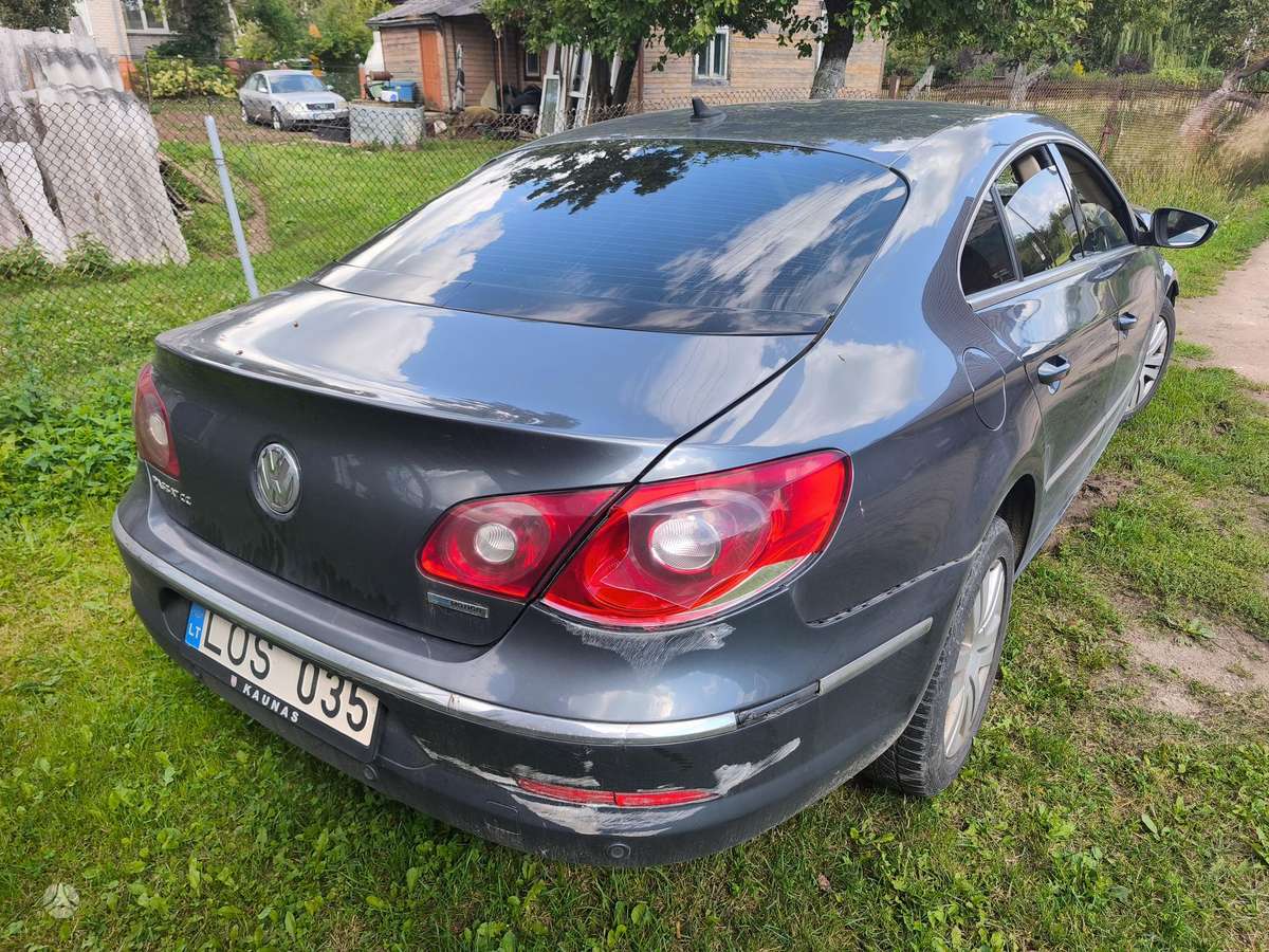 Volkswagen Passat CC - 2