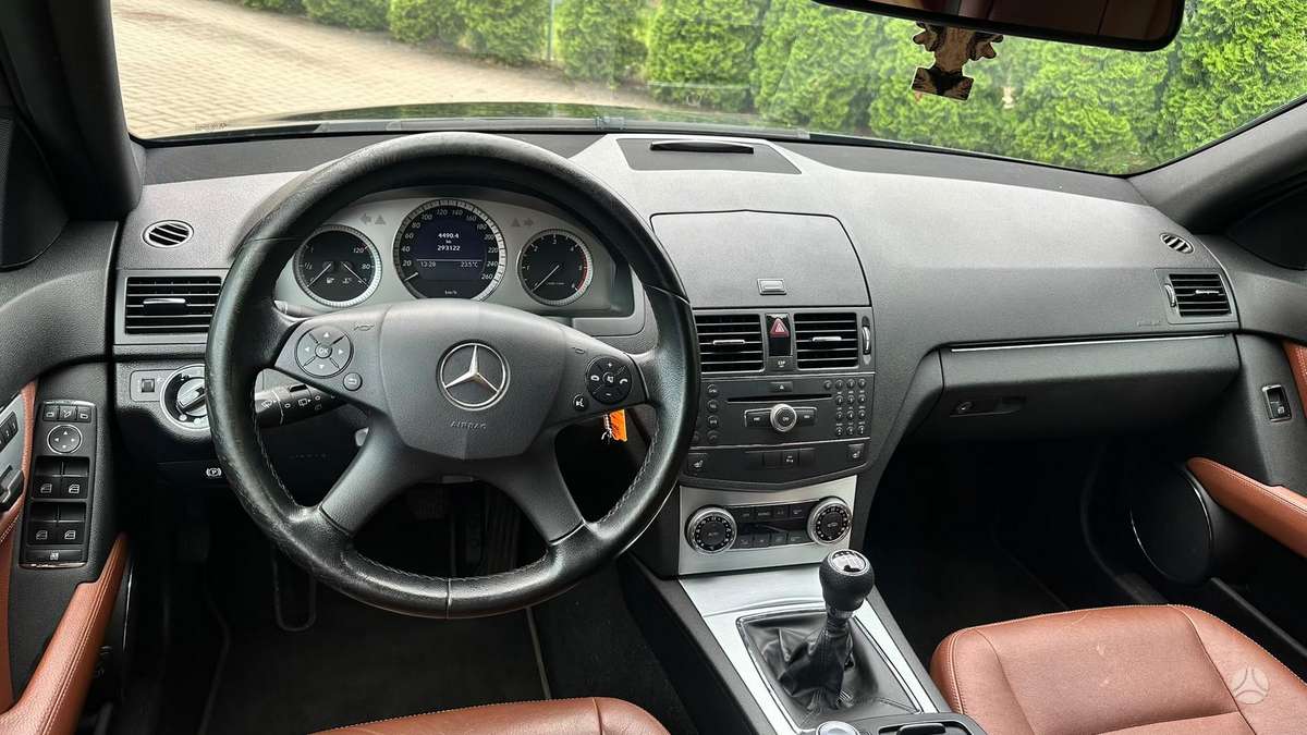 Mercedes-Benz C220, Универсал
