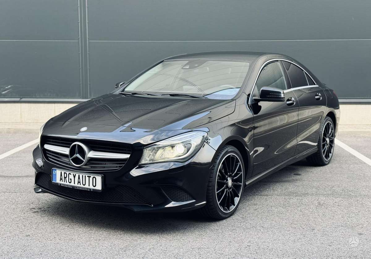 Mercedes-Benz CLA200 - 1