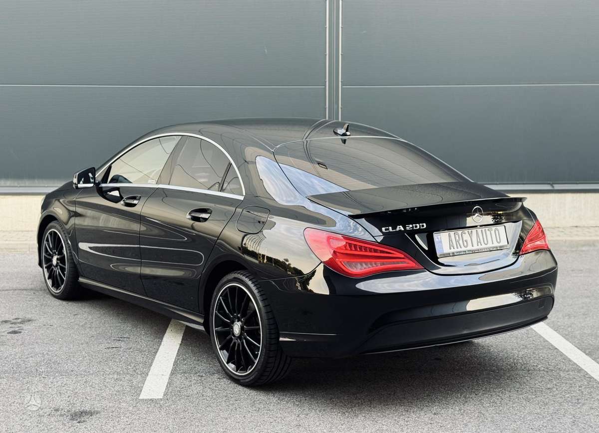 Mercedes-Benz CLA200 - 5