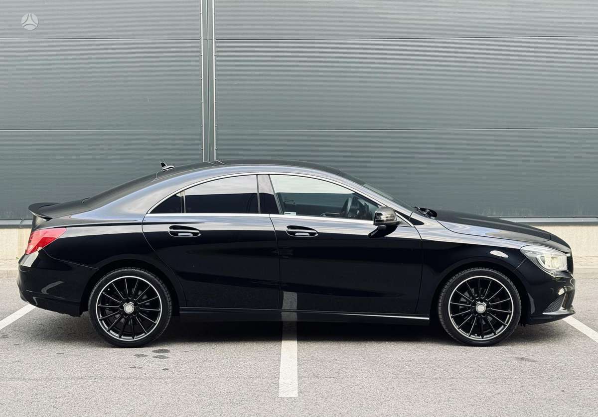 Mercedes-Benz CLA200 - 8