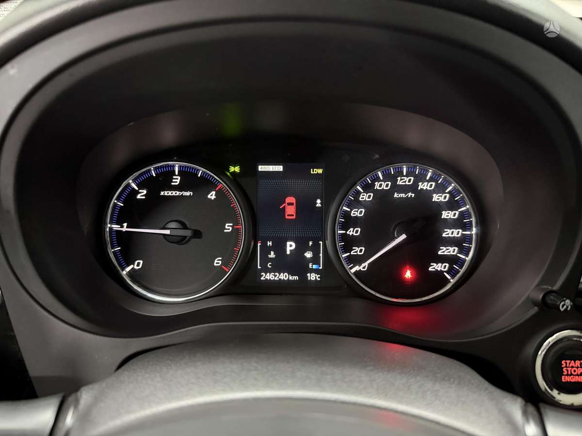 Mitsubishi Outlander - 10