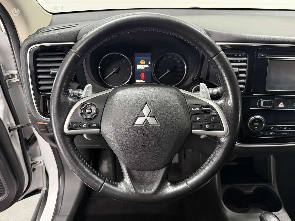 Mitsubishi Outlander - 9