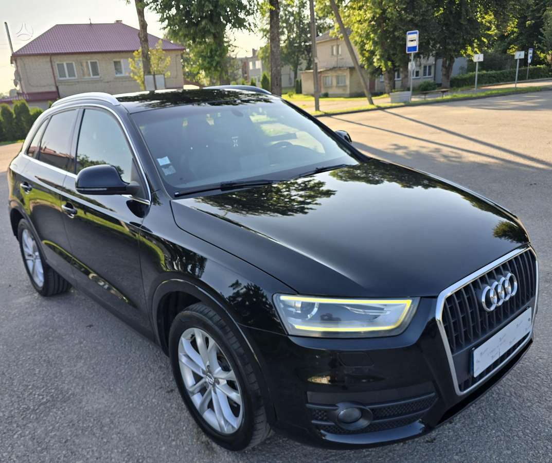 Audi Q3, 2.0 l., Внедорожник / Кроссовер