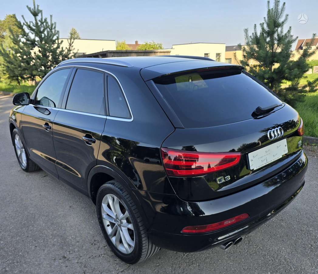 Audi Q3, 2.0 l., Внедорожник / Кроссовер