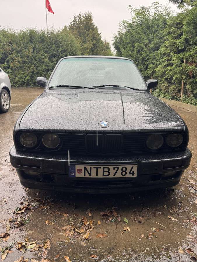 BMW 325, 2.5 l., Седан