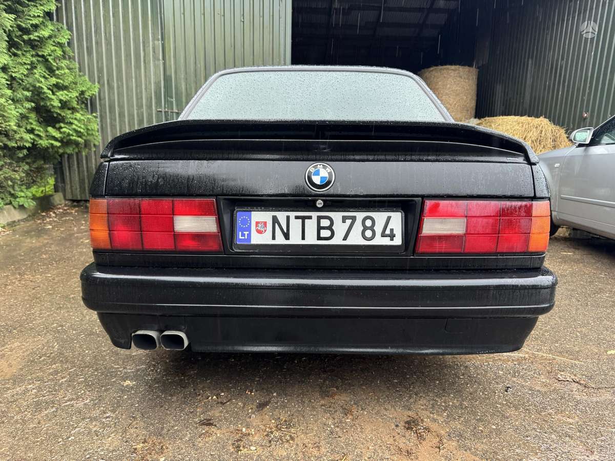 BMW 325, 2.5 l., Седан