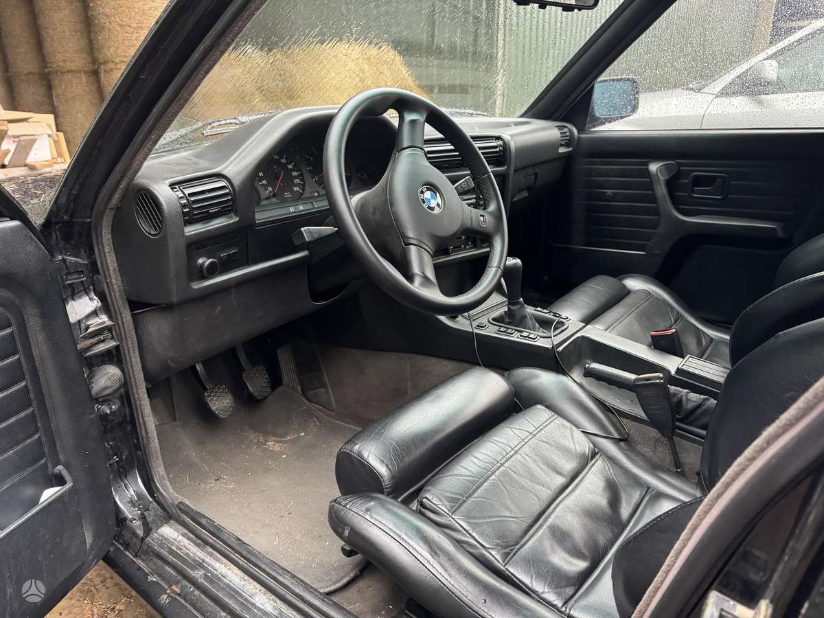 BMW 325, 2.5 l., Седан