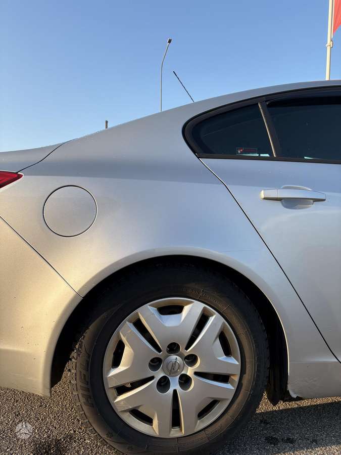 Opel Insignia, 1.8 l., Седан
