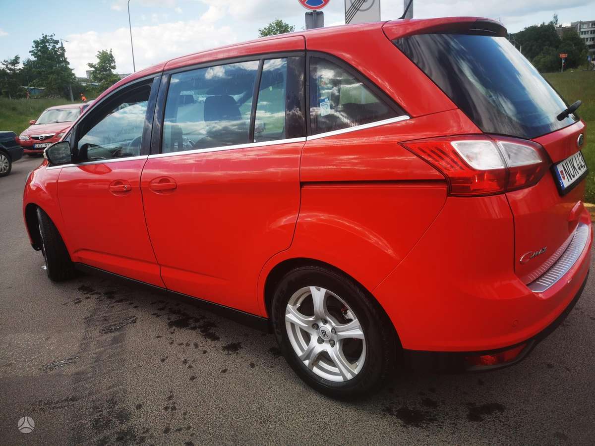Ford Grand C-MAX - 12