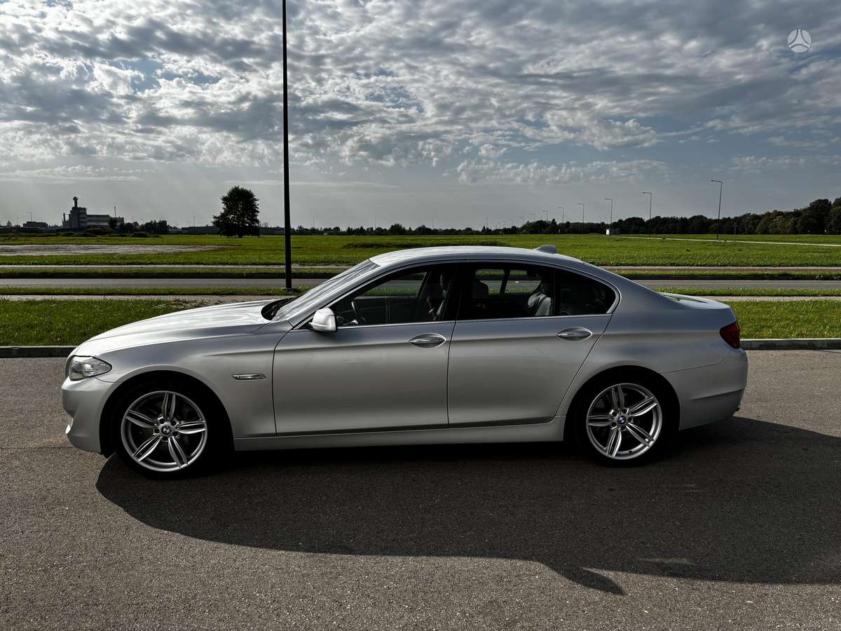 BMW 530, 3.0 l., Седан
