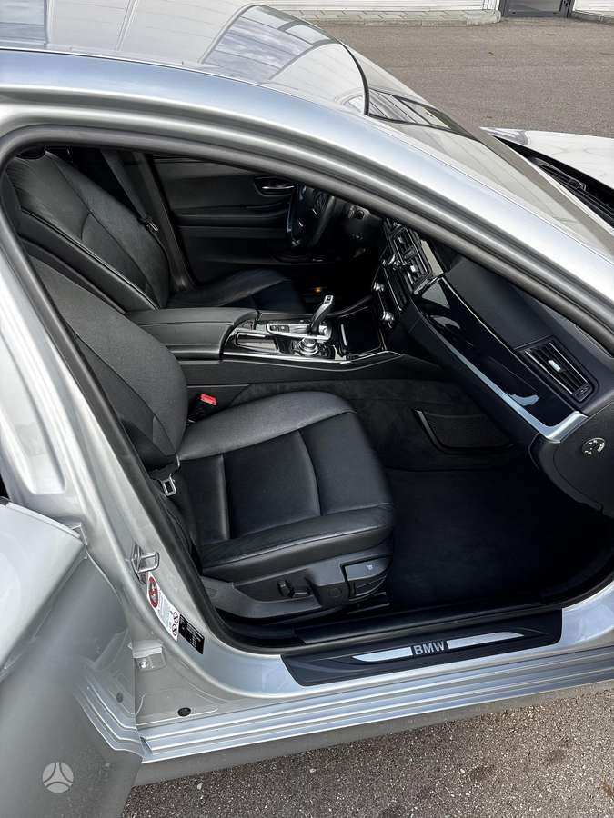BMW 530, 3.0 l., Седан