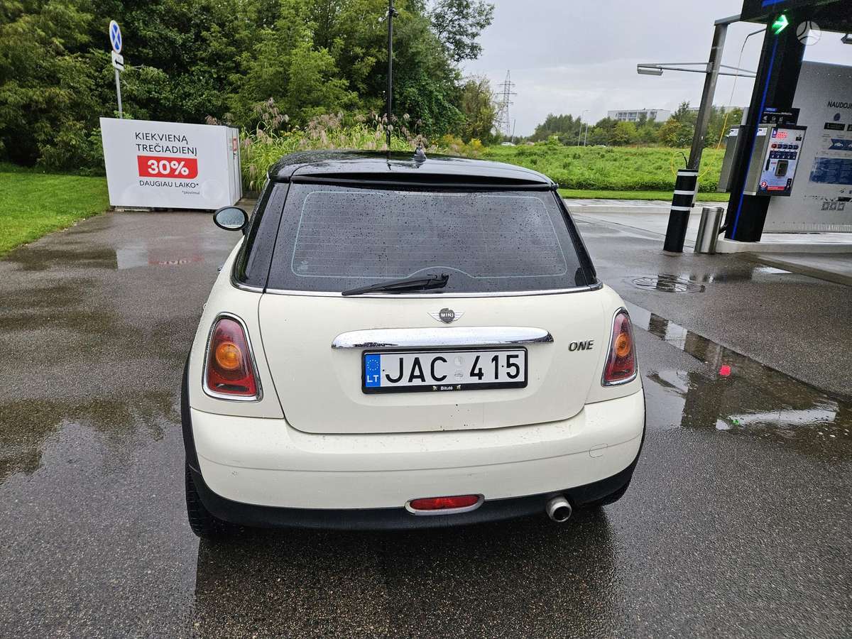 Mini Cooper, 1.4 l., hatchback