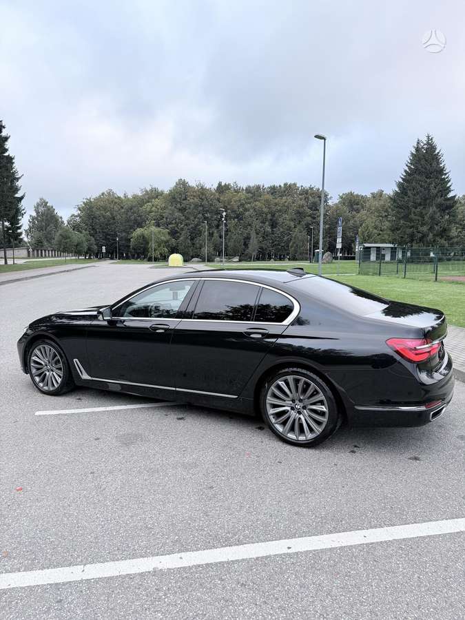 BMW 740, 3.0 l., Седан