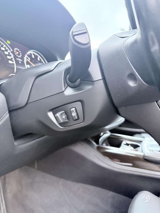 BMW 740 - 12