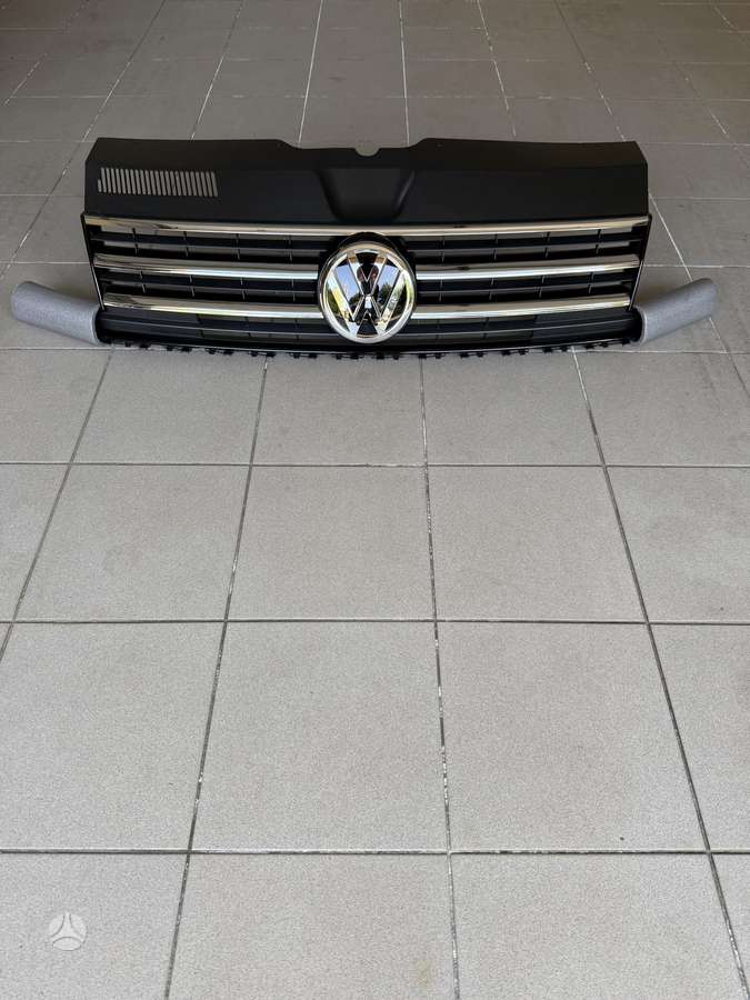 Volkswagen Multivan apdailos grotelės