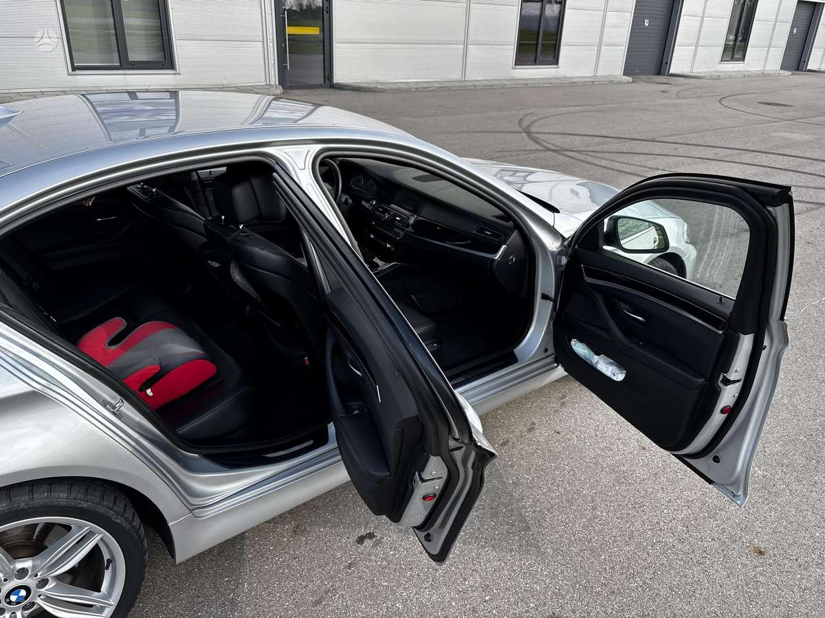BMW 530, 3.0 l., Седан
