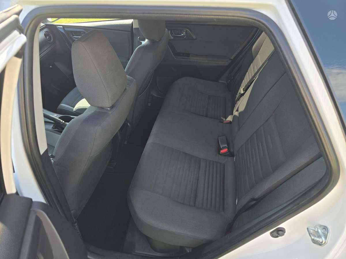 Toyota Auris - 10