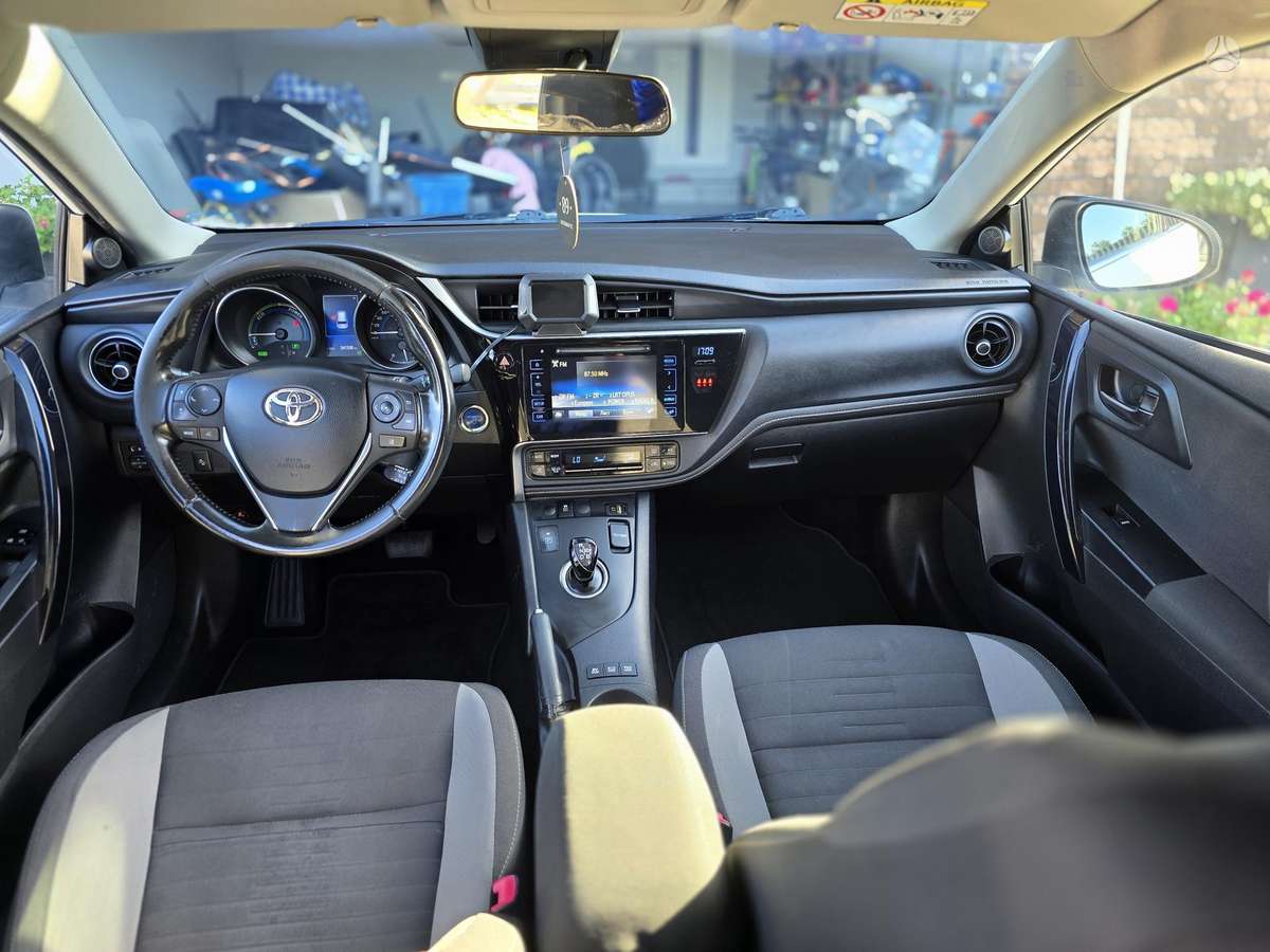 Toyota Auris - 12