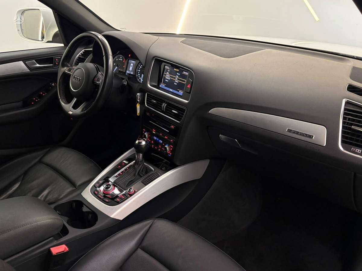 Audi SQ5, 3.0 l., Внедорожник / Кроссовер
