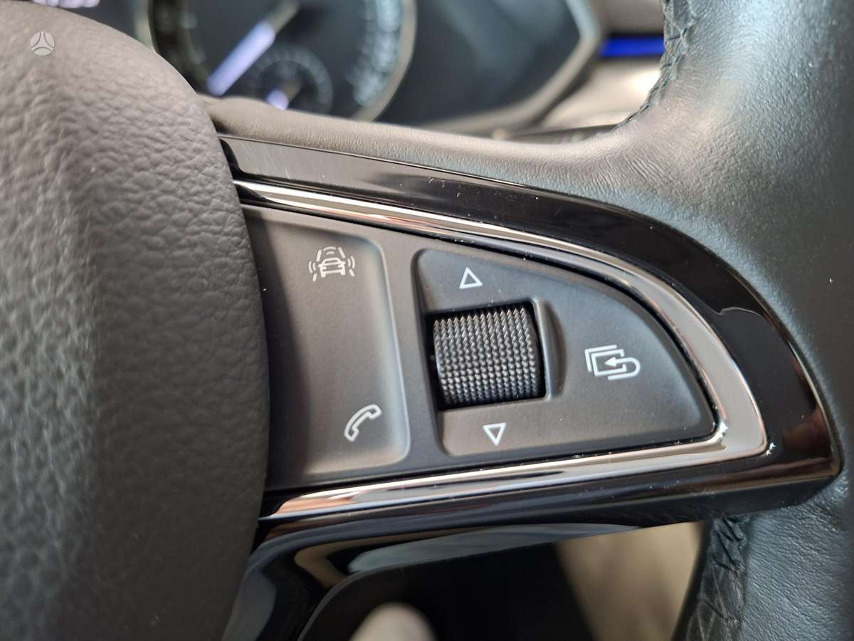 Skoda Superb, 1.8 l., hatchback